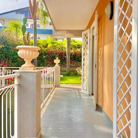 Garden House Διαμέρισμα *